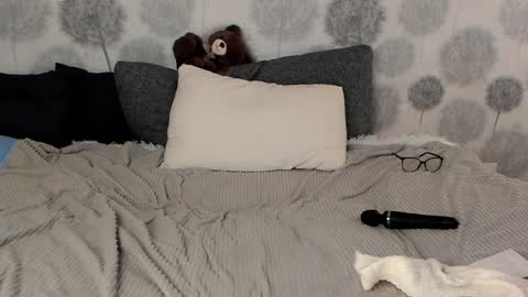 andneveragain online show from 01-23-25, 06:03