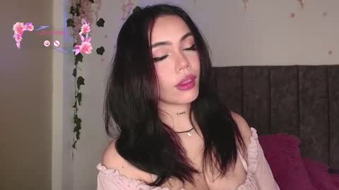 Andra de la Rosse online show from 04-30-26, 05:47