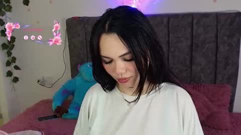 Andra de la Rosse online show from 06-23-26, 06:33