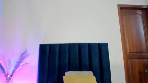 Andra Cyrus online show from 11-01-25, 12:07