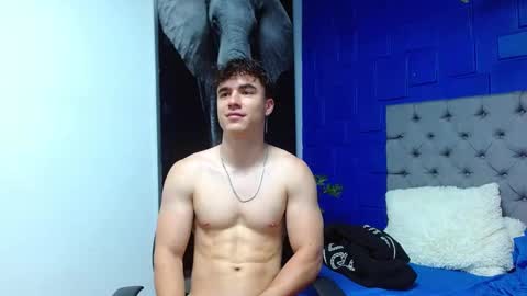 Snapshot of andre_parker chatting on 02-18-25, 11:08 Andre Parker online show from 02-18-25, 11:08