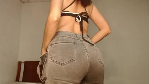 A l e online show from 04-07-26, 03:18