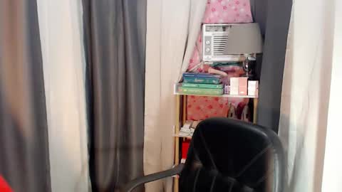 andrea06121998 online show from 03-14-26, 12:21