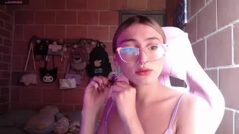 Andrea  online show from 05-25-26, 04:24