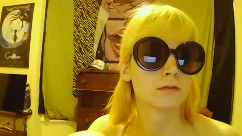 Snapshot of andrea_davenport chatting on 12-22-25, 11:57 andrea online show from 12-22-25, 11:57