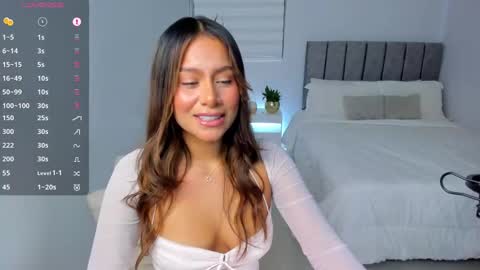 Snapshot of andrea_martini_ chatting on 02-15-25, 03:31 andrea online show from 02-15-25, 03:31