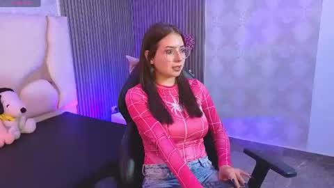 andrea_tay1 online show from 07-30-26, 08:08