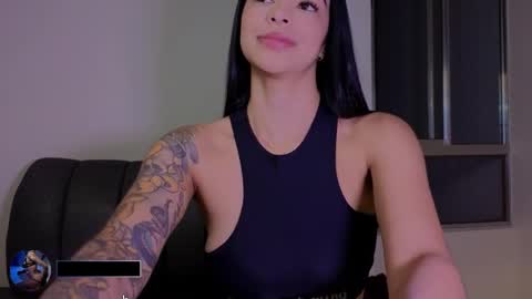 Snapshot of andrea_torres_ chatting on 05-22-26, 04:52 online show from 05-22-26, 04:52