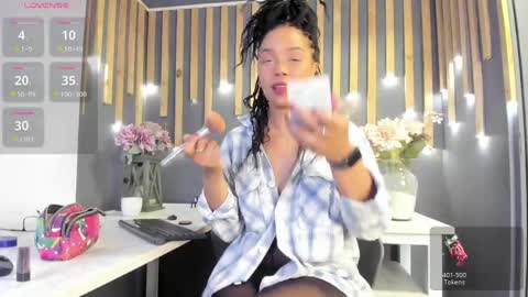 Snapshot of andreaa_zoee_ chatting on 06-03-26, 02:55 Andrea Zoelins online show from 06-03-26, 02:55