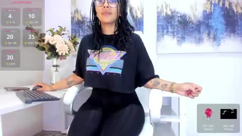 Snapshot of andreaa_zoee_ chatting on 06-14-26, 02:41 Andrea Zoelins online show from 06-14-26, 02:41