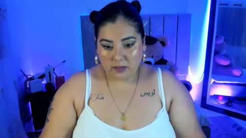 Snapshot of andreaakinky chatting on 11-09-25, 08:12 andreaakinky online show from 11-09-25, 08:12