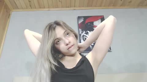 Snapshot of andreau_19 chatting on 01-23-25, 01:56 andreau 19 online show from 01-23-25, 01:56