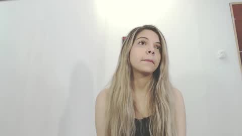 Snapshot of andreau_19 chatting on 09-24-25, 01:47 andreau 19 online show from 09-24-25, 01:47