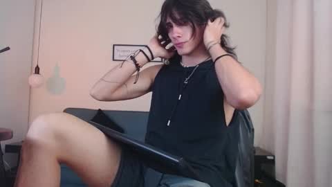 Snapshot of andreey50 chatting on 02-08-25, 08:10 Andrey online show from 02-08-25, 08:10