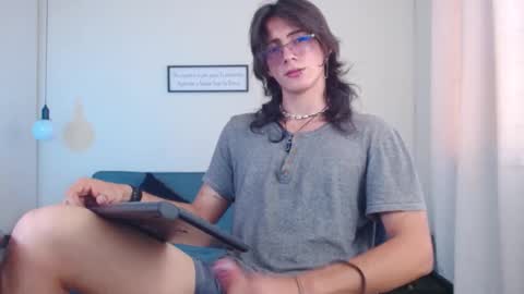 Snapshot of andreey50 chatting on 02-10-25, 08:21 Andrey online show from 02-10-25, 08:21