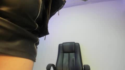 andre online show from 11-30-25, 08:57