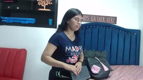 Andreina  online show from 12-04-24, 03:43