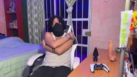 Snapshot of andrelabuda9 chatting on 10-10-25, 09:52 Andre Labuda online show from 10-10-25, 09:52