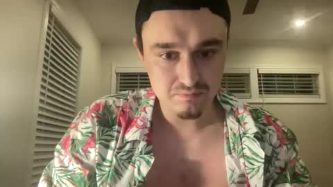 Snapshot of andrenoma427 chatting on 10-28-25, 11:07 andrenoma427 online show from 10-28-25, 11:07