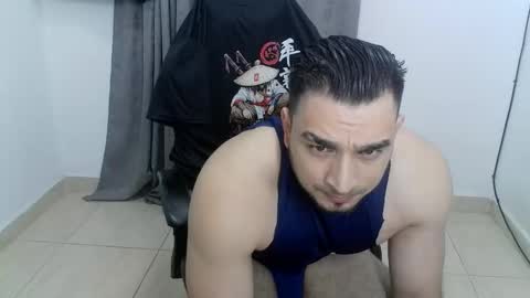 Snapshot of andres180950734 chatting on 05-20-26, 11:33 andres180950734 online show from 05-20-26, 11:33