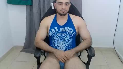 Snapshot of andres180950734 chatting on 05-27-26, 11:02 andres180950734 online show from 05-27-26, 11:02
