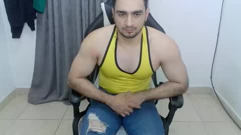 Snapshot of andres180950734 chatting on 06-04-26, 11:44 andres180950734 online show from 06-04-26, 11:44