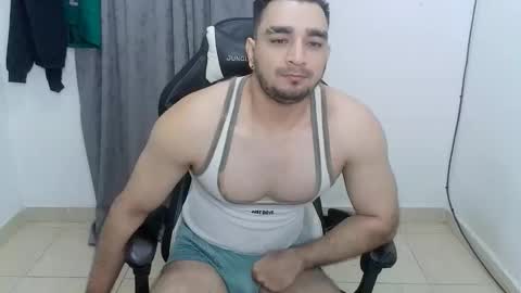 Snapshot of andres180950734 chatting on 06-09-26, 12:06 andres180950734 online show from 06-09-26, 12:06