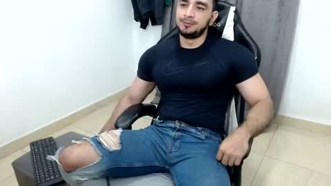 Snapshot of andres180950734 chatting on 06-20-26, 10:51 andres180950734 online show from 06-20-26, 10:51
