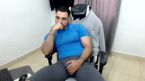 Snapshot of andres180950734 chatting on 06-27-26, 12:22 andres180950734 online show from 06-27-26, 12:22