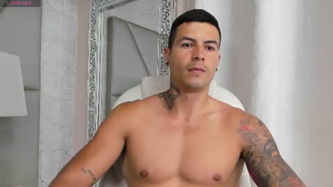 Snapshot of andres_clark chatting on 06-21-26, 04:31 insta andres clark online show from 06-21-26, 04:31