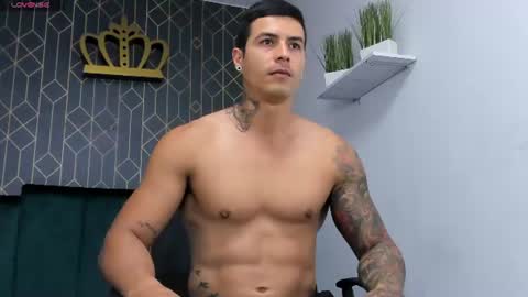 Snapshot of andres_clark chatting on 07-07-26, 06:45 insta andres clark online show from 07-07-26, 06:45