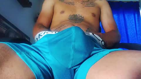 Snapshot of andres_cond chatting on 04-29-26, 11:36 Andrs o online show from 04-29-26, 11:36