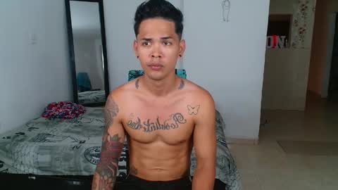Snapshot of andres_santos777 chatting on 04-21-26, 08:01 andres_santos777 online show from 04-21-26, 08:01