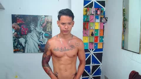 Snapshot of andres_santos777 chatting on 05-06-26, 05:18 andres_santos777 online show from 05-06-26, 05:18