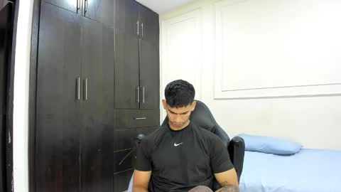 Snapshot of andres_stud chatting on 04-26-26, 05:27 andres_stud online show from 04-26-26, 05:27