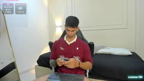 Snapshot of andres_stud chatting on 05-18-26, 05:46 andres_stud online show from 05-18-26, 05:46