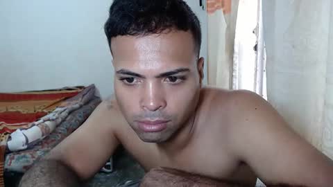 Snapshot of andresfern chatting on 12-21-25, 05:53 ANDRES online show from 12-21-25, 05:53