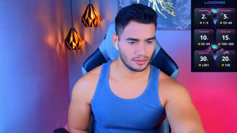 Snapshot of andresfiit chatting on 05-14-26, 12:23 Andres online show from 05-14-26, 12:23