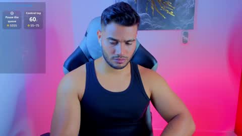 Snapshot of andresfiit chatting on 05-19-26, 01:44 Andres online show from 05-19-26, 01:44