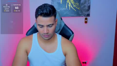 Snapshot of andresfiit chatting on 05-23-26, 11:42 Andres online show from 05-23-26, 11:42