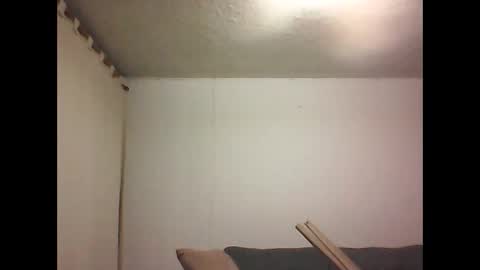 andresfloga online show from 11-20-25, 06:02