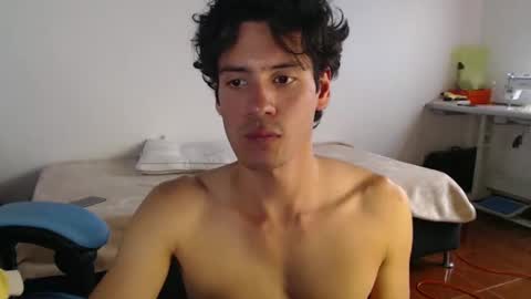 Snapshot of andrestorres0 chatting on 01-29-25, 03:04 Andres Torres online show from 01-29-25, 03:04