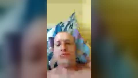 andrew3356577 online show from 07-04-26, 12:22