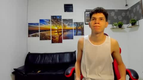 andrew_2811 online show from 12-18-25, 07:14