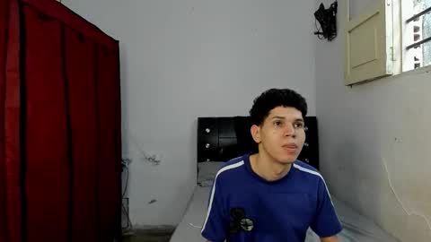 andrew_2811 online show from 02-12-26, 12:44