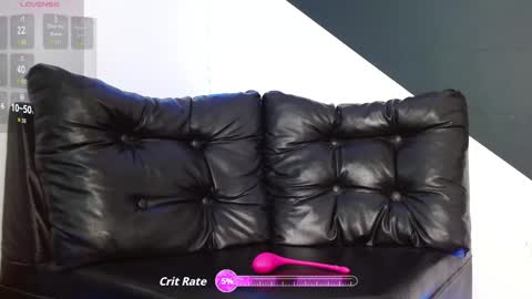 Snapshot of andrew_ag chatting on 09-25-25, 01:37 Andrew G online show from 09-25-25, 01:37