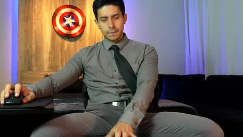 Snapshot of andrew_elliot chatting on 12-03-24, 06:26 Andrew online show from 12-03-24, 06:26