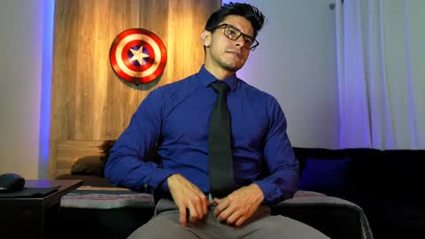 Snapshot of andrew_elliot chatting on 12-09-24, 05:51 Andrew online show from 12-09-24, 05:51