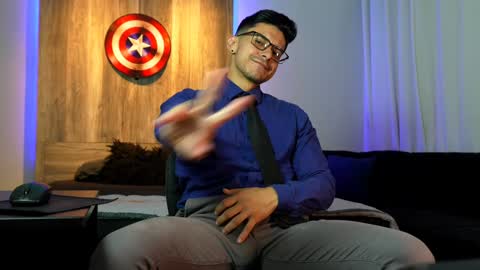 Snapshot of andrew_elliot chatting on 12-11-24, 06:25 Andrew online show from 12-11-24, 06:25