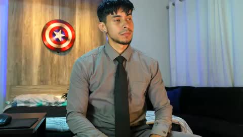 Snapshot of andrew_elliot chatting on 02-12-25, 02:56 Andrew online show from 02-12-25, 02:56